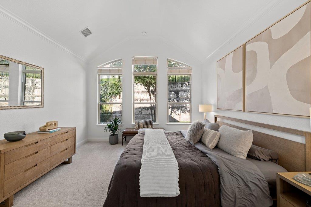 201 Maxwell Way 5